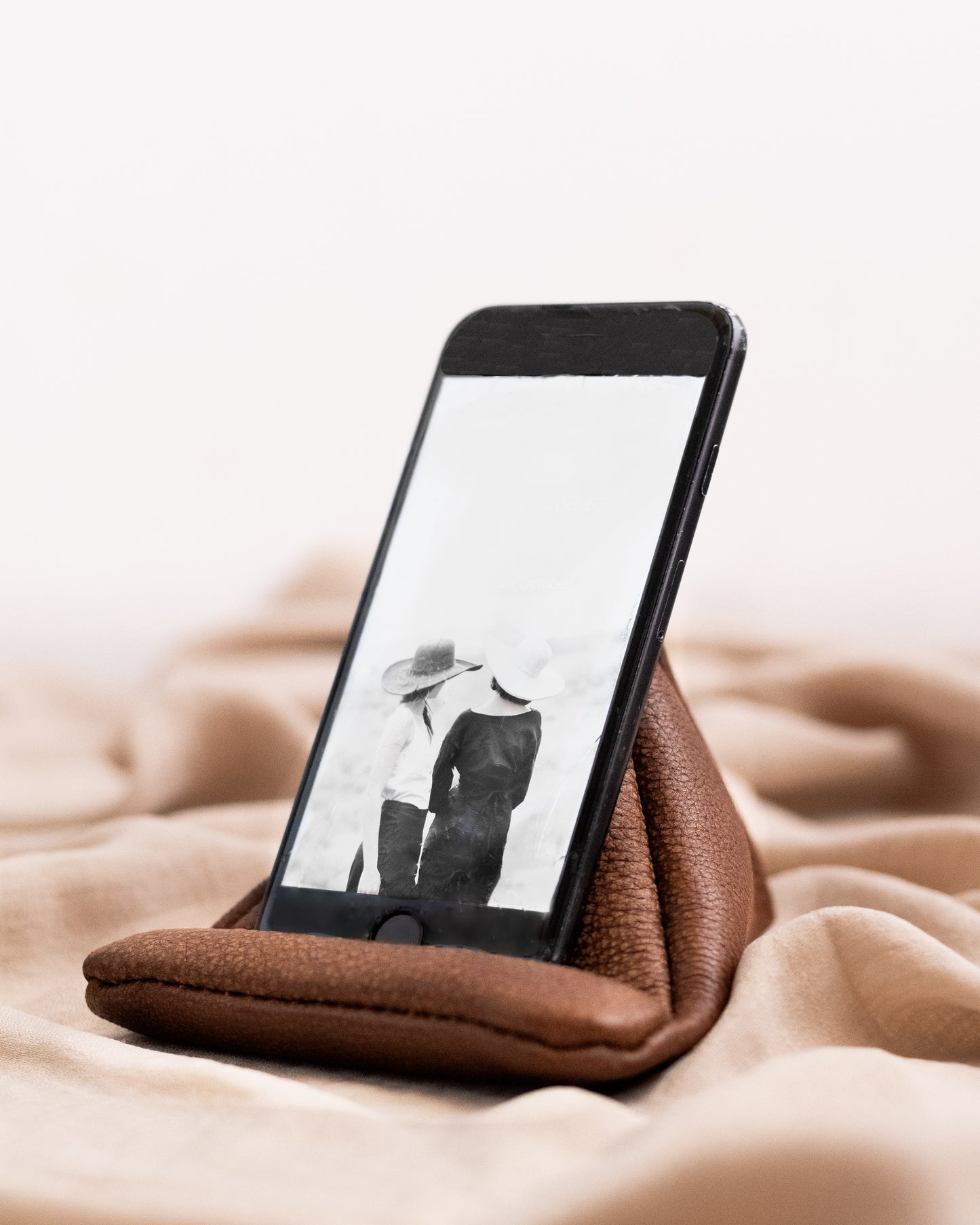 Phone pillow